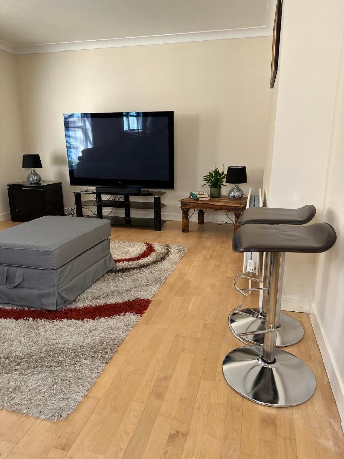2 Bed City Centre Executive Apartment Aberdeen Esterno foto